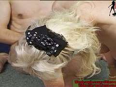 deutsche-pornos fetisch-pornos blondinen-pornos sklavin, fetisch sex, nippel, bdsm, benutzen, dominus