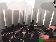 deutsche-pornos milf-pornos fetisch-pornos bdsm, deutsche domina, foltern, benutzen, fetischismus, sklaven