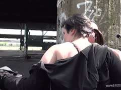 outdoor-pornos xnxx-pornos dicke-und-fette-pornos blasen-pornos schwanz reiten, amateur schlampe, outdoor blowjob, dicke frau, hängemöpse, mund bumsen
