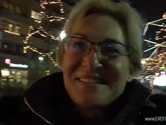 xnxx-pornos milf-pornos dicke-und-fette-pornos blondinen-pornos ficken von hinten, amateur schlampe, reife blondine, küche, rasierte milf, abschleppen