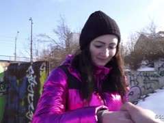 pornhub-pornos deutsche-pornos amateur-pornos blasen-pornos doggystyle, deutsche amateure, ausziehen, dunkelhaarig, casting, amateurin beim blasen