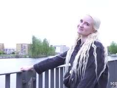 redtube-pornos deutsche-pornos blasen-pornos blondinen-pornos blondes luder, pov, ausziehen, deutsche blondine, rasierte blondine, blondine beim blasen