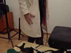 deutsche-pornos bruenette-pornos sperma schlucken, oralsex, tattoo, deutsche amateure, deutsche ficken, girl beim blasen, rasierte brünette