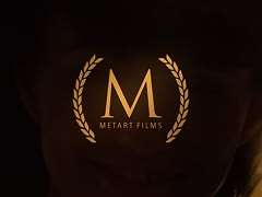 xnxx-pornos bruenette-pornos grosse-aersche-pornos masturbation-pornos rasierte fotze, geiler arsch, schamlippen, küche, hausfrau beim masturbieren, brünette frau