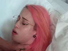 redtube-pornos deutsche-pornos amateur-pornos rothaarige-pornos strapse, tätowierte schlampe, facesitting, brille, geile rothaarige, rothaarige beim blasen