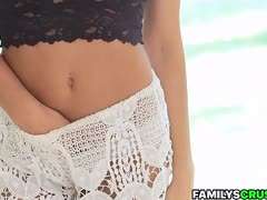 redtube-pornos flotter-dreier-pornos milf-pornos behaarte-pornos schwanz reiten, blonde milf, facesitting, stiefmutter ficken, behaarte milf, bisexuelle frau