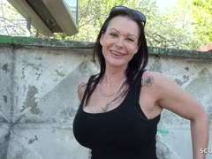 deutsche-pornos grosse-titten-pornos milf-pornos anal-pornos arsch bumsen, deutsche milf, dicke möpse, doggystyle, dunkelhaarig, casting