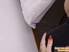 deutsche-pornos fetisch-pornos schwarzhaarige-pornos dicke hupen, dominant, brille, deutsche domina, benutzen, sklaven